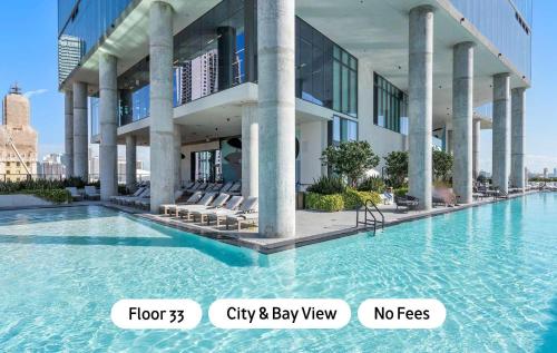 MVR - Floor 33 City & Bay Views