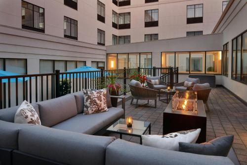 Courtyard by Marriott Ottawa Downtown, Оттава
