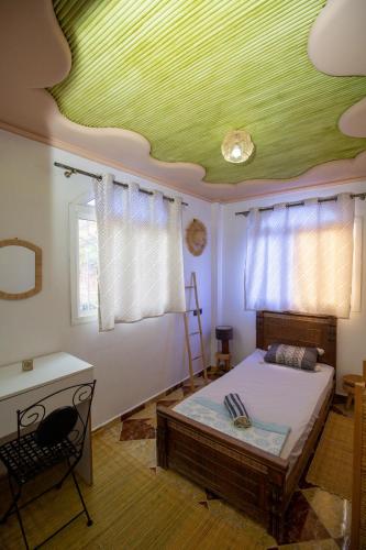 1 twin bed