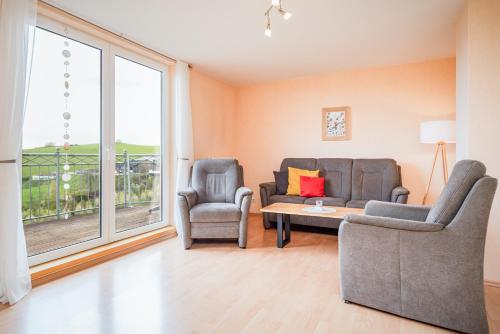 Superior One-Bedroom Apartment with Balcony