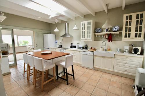 Exterior view, Villa Betty in Campusos