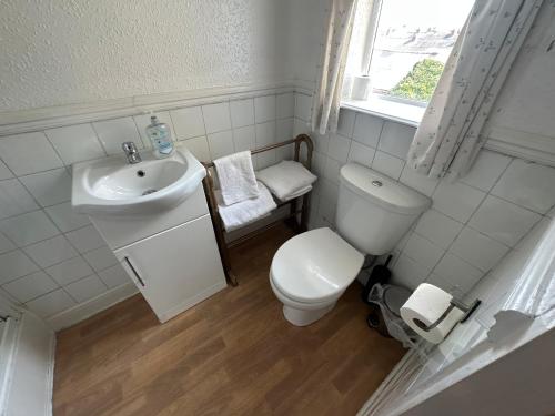 Tuxford House - image 14