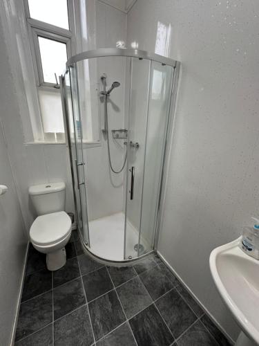 Tuxford House - image 11
