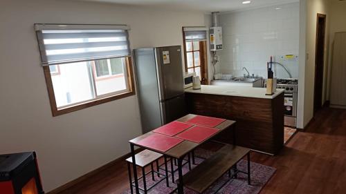 Konyha, Kabañas Bosque De Alamos (Kabanas Bosque De Alamos) in Puerto Aisen