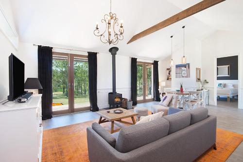 Block Eight Estate Gum Trees Villa in เบลฟอร์ด