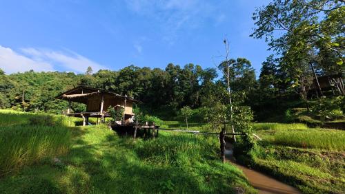 Chibacall ชิบะคอล, Karen Mountain Hideaway Homestay