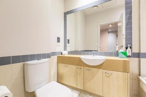 Punthill Apartment Hotel - Flinders Lane - image 3