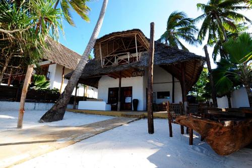 Beachfront Villa Hideaway ZanzibarHouses