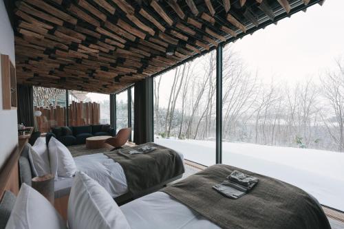 Snow Peak FIELD SUITE SPA HEADQUARTERS