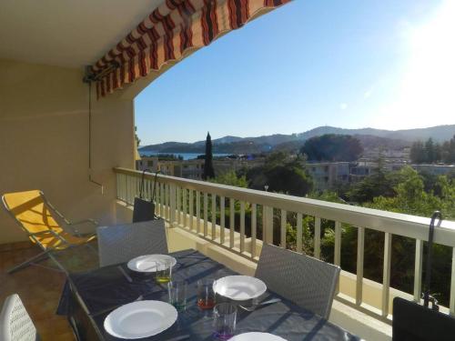 Appartement 2 pièces, terrasse sud, parking, Bormes-les-Mimosas - FR-1-251-872