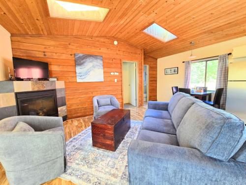 COTTAGES AT LITTLE RIVER COVE - BED AND BREAKFAST in Little River (CA)