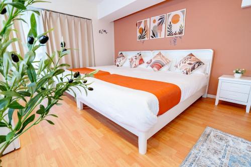 Higashi-Shinjuku 901