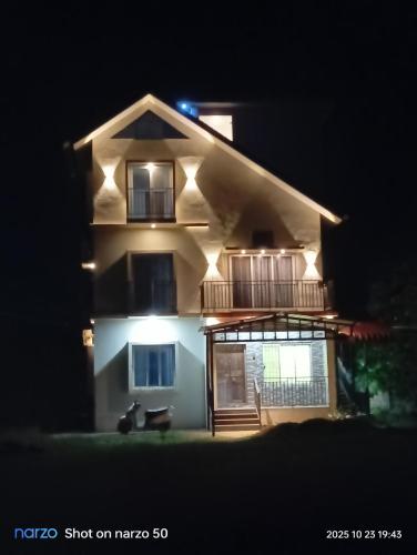 Jay Amrut Home stay