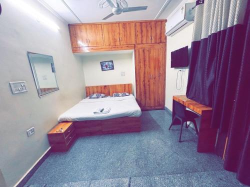 Hotel O Mehmaan Residency