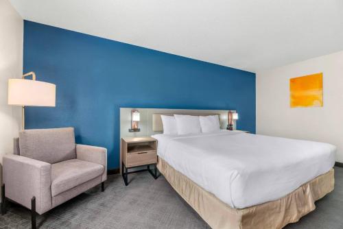 Comfort Inn & Suites Sheboygan I-43 in Sheboygan, USA