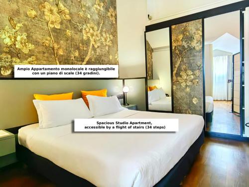 1 queen bed, 2 sofa beds