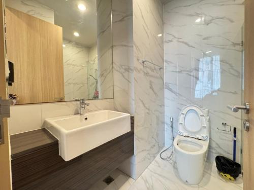 Noble Bangkok Condo - image 3