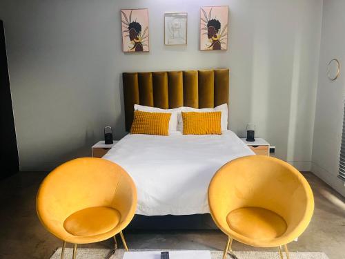 Chic Urban Studio with Great Views in Maboneng
