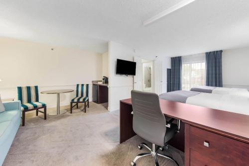 The Blu Hotel Blue Ash Cincinnati, Ascend Hotel Collection in Blue Ash, USA
