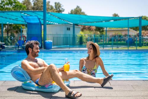 Etnachta Kibbutz Afik