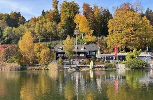 Naturfreundehaus Wallersee in Helming, Österreich
