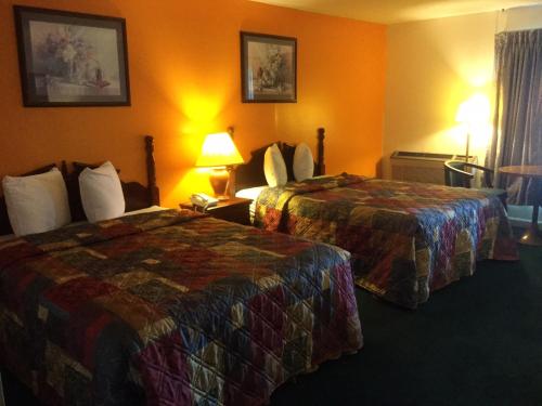 Budget inn - image 14