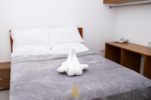 1 queen bed