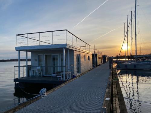 Hausboot Koje Kaete mit großem Sonnendeck in Schleswig in Schleswig, Deutschland