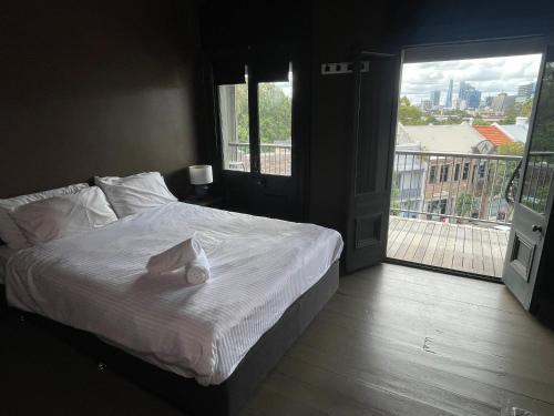 Glengarry Castle Hotel in Central