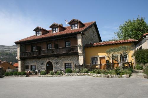 Viesnīcas āriene, Trisileja en Posada La Busta in La Busta
