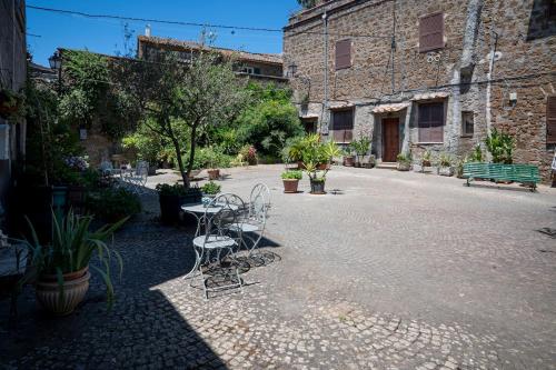 Guest House Little Flower in Sutri