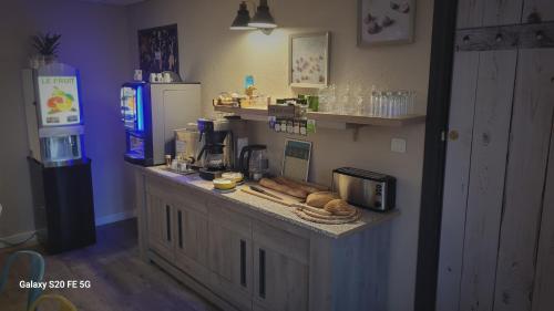餐飲選擇, 阿瑪杜爾酒店 (Amadour Hotel) in 羅卡馬杜爾