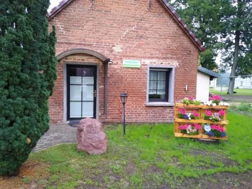 Ferienhäuschen in der Nähe der Kirche in Rheinsberg, Deutschland