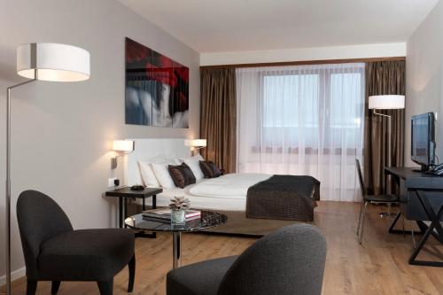 4 twin beds