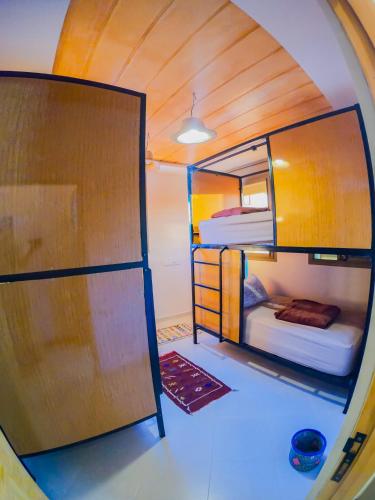 1 bunk bed