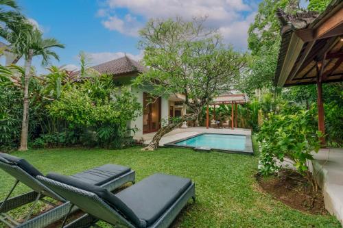 Villa Taman Rahasia, Sitara Villa Group