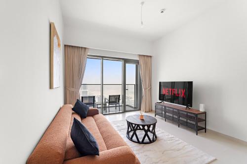 VayK - Stylish 1BR in Iconic Downtown Location - image 10