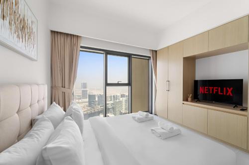 VayK - Stylish 1BR in Iconic Downtown Location - image 13