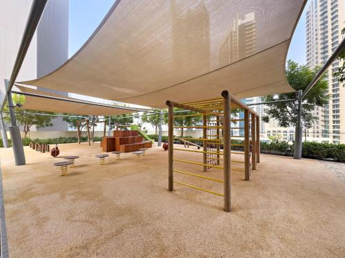 VayK - Stylish 1BR in Iconic Downtown Location - image 8