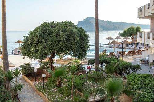 Hotel Haris on the beach – Agia Marina, OK