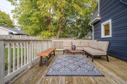 Downtown Lawrence University - Edge of Campus Perfect for Families in Appleton Downtown