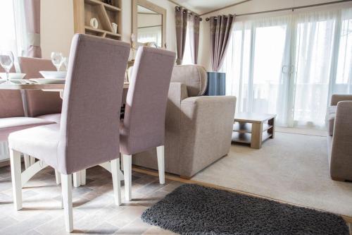 Faciliteter, Whitecliff Bay Holiday Park in Brading