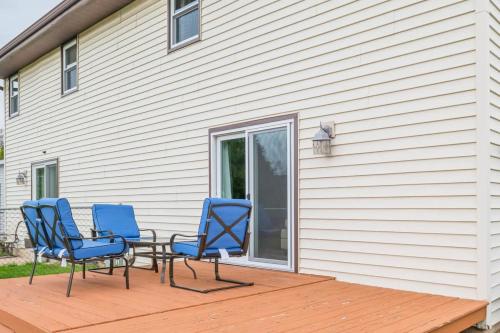 North Appleton Family Home - 3 bedroom Fenced Yard in Appleton Downtown