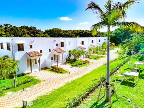 Exterior view, Seaside Village 13(シーサイドヴィレッジ・サーティーン) in Ibaruma