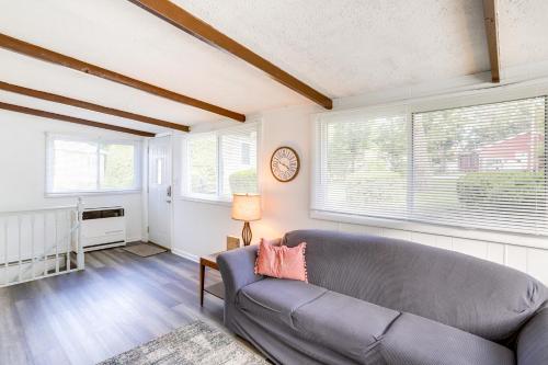 Sister Lakes Cottage with Dock and Grill! in Woodland Beach, USA
