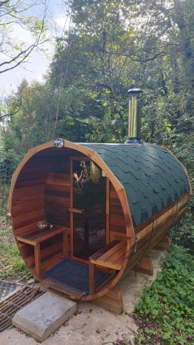 Szauna, Stream-side cabin and sauna in Fermoy