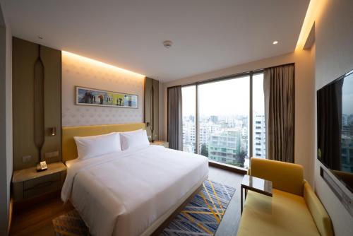 room detail thumbnail 0