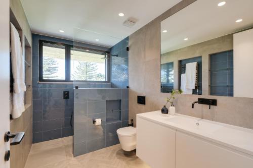 Cascais Contemporary Villa by Cadenzalux - image 4