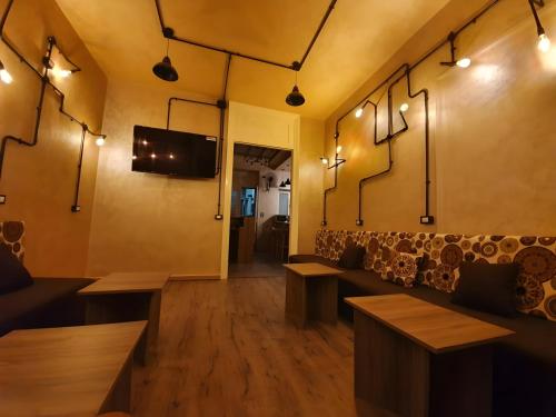 Shared lounge/TV area, HOLY SHEET HOSTEL - Cairo in Cairo