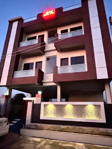 Joshi Homestay in Jhajra